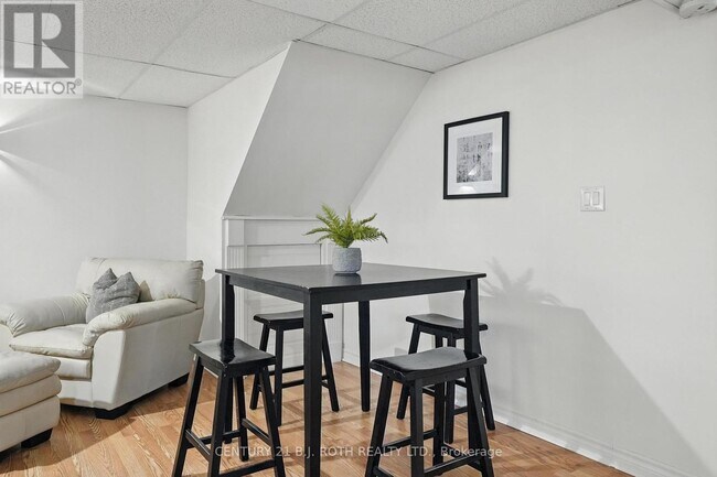 Photo - 41 Market St