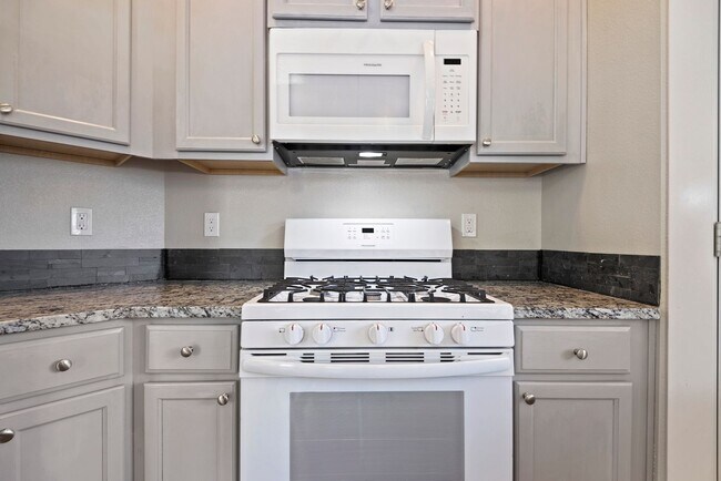 Photo - Newer 3 Bedroom Home in Kuna _ Pet Friendl...