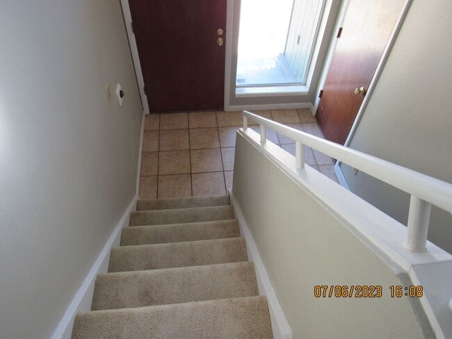 Photo - COMFORTABLE, SINGLE FAMILY HOME!