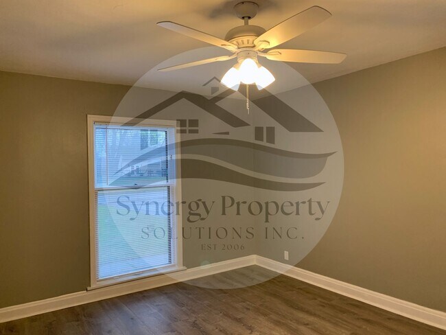 Photo - 560 E Townview Cir Unit 1