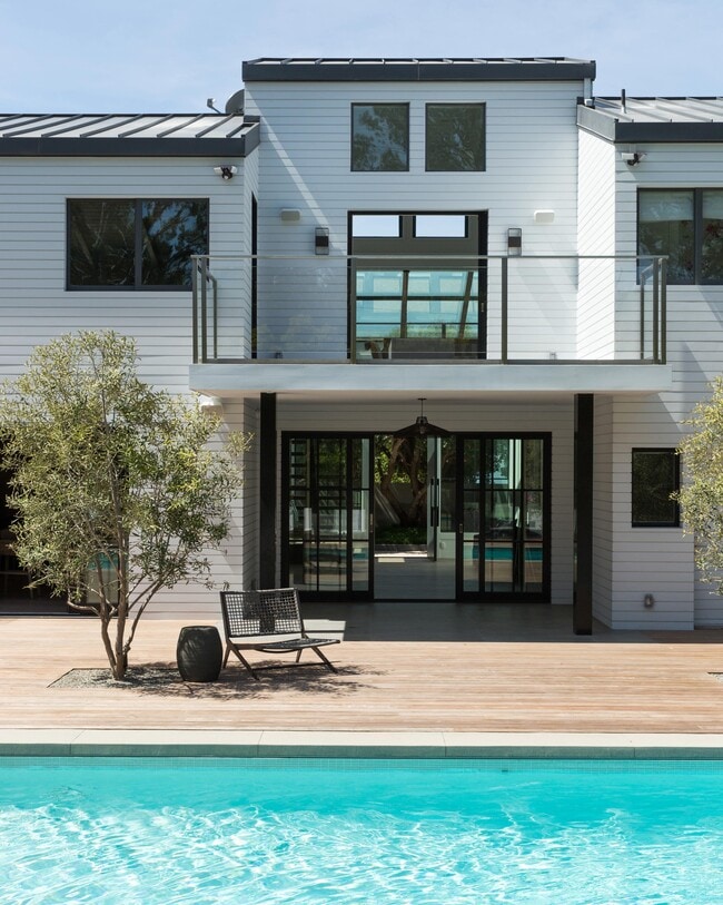 Photo - 7310 Birdview Ave