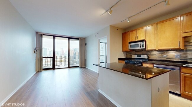 Photo - 210 S Desplaines St Unit 907