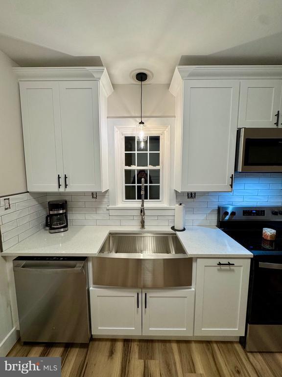 Photo - 927 Hamilton St