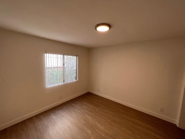 Photo - 12714 Matteson Ave Unidad 1