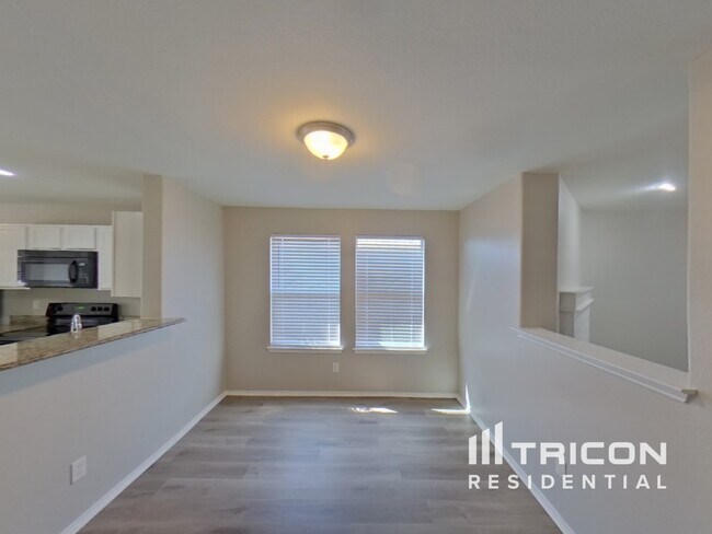 Photo - 50 Larkspur Dr