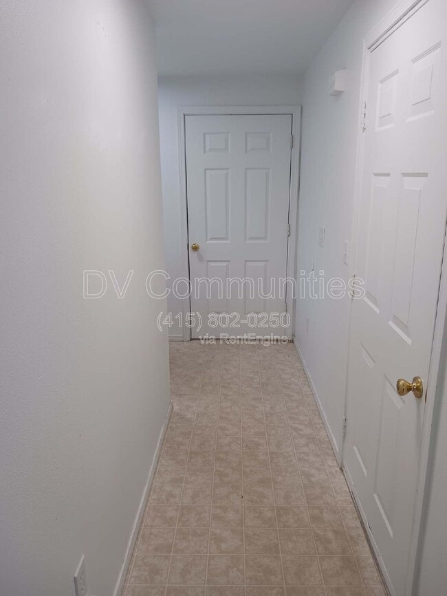Photo - 2571 NW Cedar Ave Unidad 1 1