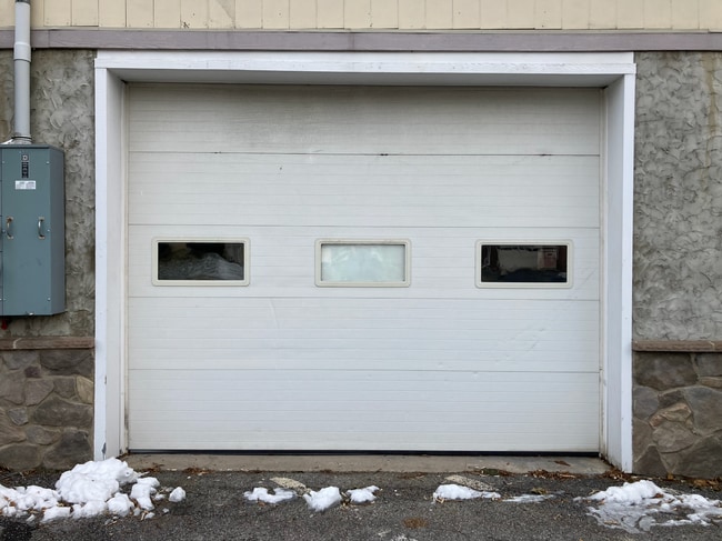 Photo - 338 Buchanan Trl