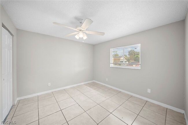 Photo - 5537 Tenth Ave