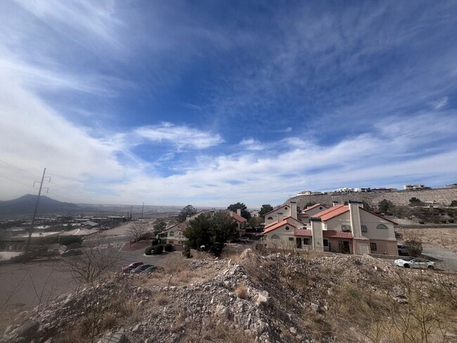 Photo - 4618 N Stanton St