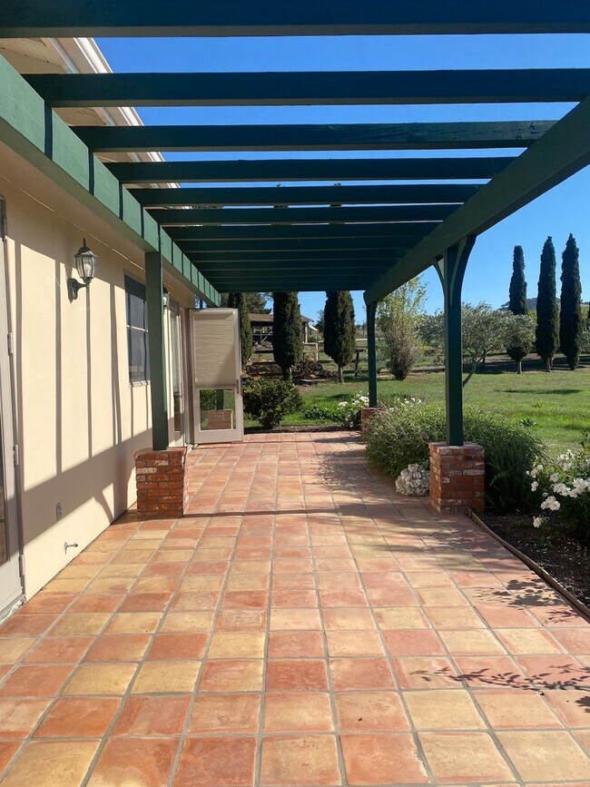 Photo - Beautiful 1 BD / 1 BA Granny Unit in Count...