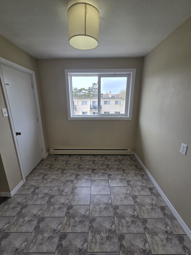 Photo - 87 Westwood Dr Unit 302