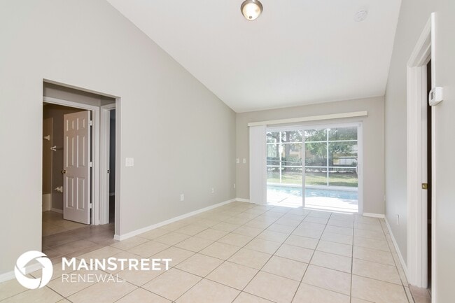 Photo - 175 Walpole Loop