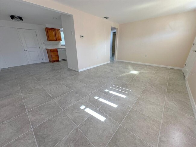 Photo - 3607 Cambridge St