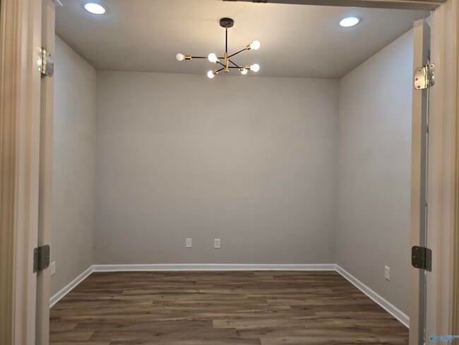 Photo - 120 Pomelo St