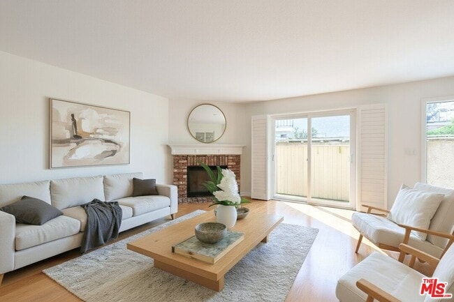 Photo - 1411 12th St Unit 2