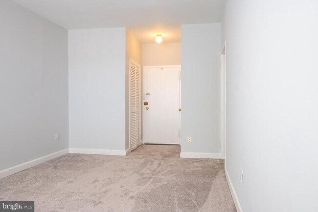 Photo - 1021 Arlington Blvd Unit 120