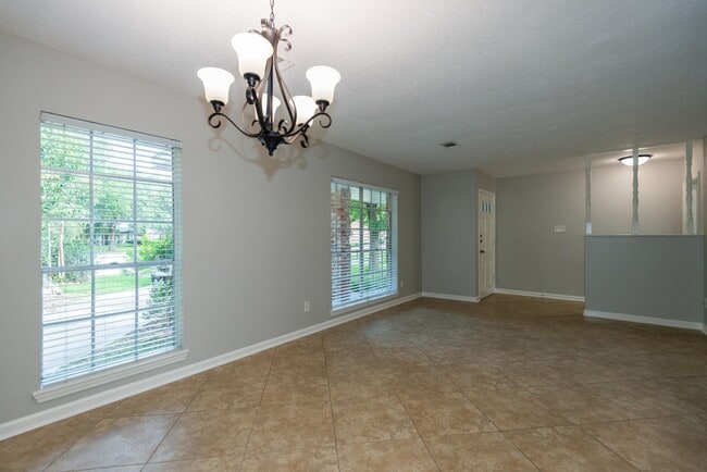 Photo - 7403 Tall Pines Dr