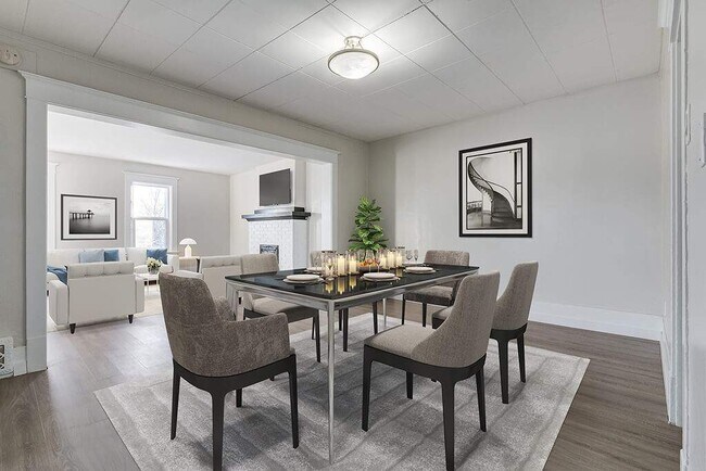 Building Photo - Mayrene Manor