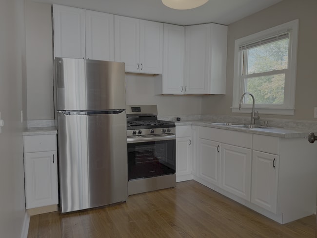 Photo - 121 Churchill Ave