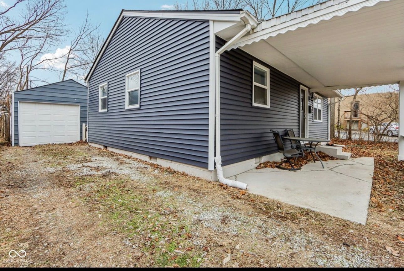 Photo - 5168 Caroline Ave