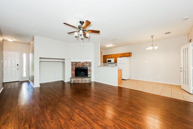 Photo - 10005 Blue Bell Dr