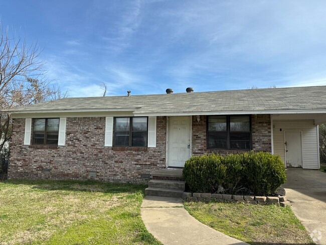 Building Photo - 4809 S 18th Terrace Rental