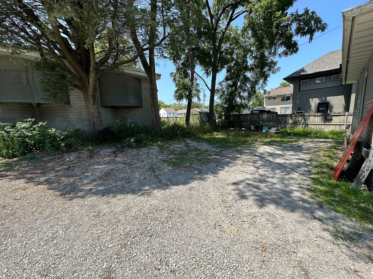 Photo - 531 Welch Ave