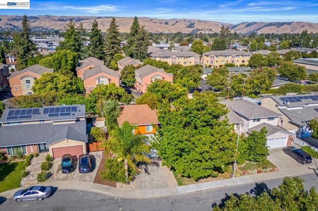 Photo - 4130 Wakefield Loop