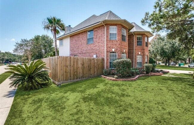 Photo - 2601 Broussard Ct