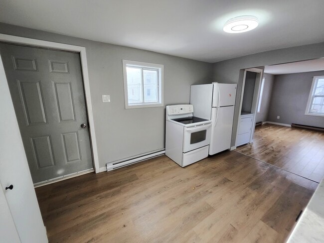 Building Photo - 156 Ludlow St Unit 156