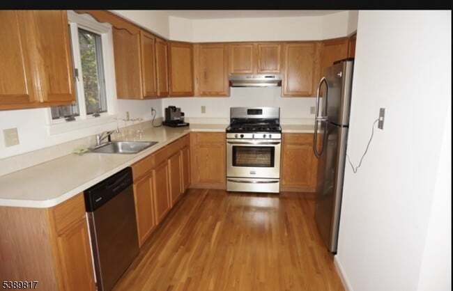 Photo - 8 Magnolia Ct