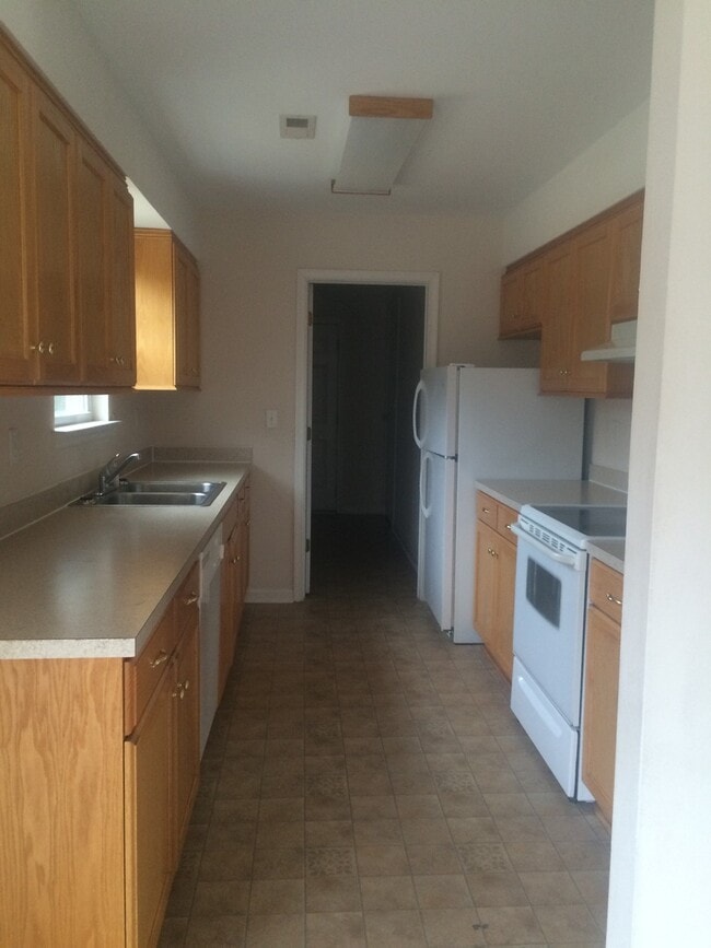 Photo - Beautiful Home located in Camden County and close to Water Access