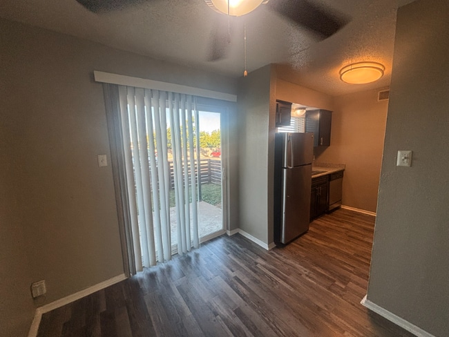 Photo - 531 Bedford Rd Unidad 120