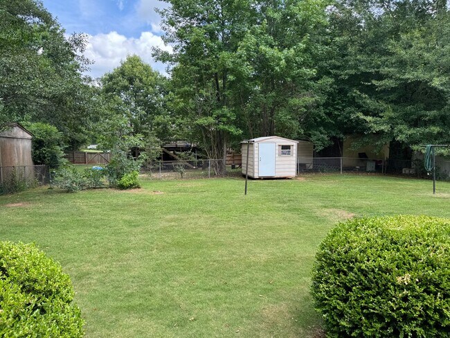 Photo - 1109 Drew Ln