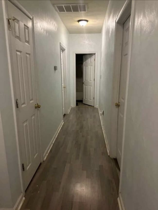 307 W 32nd St