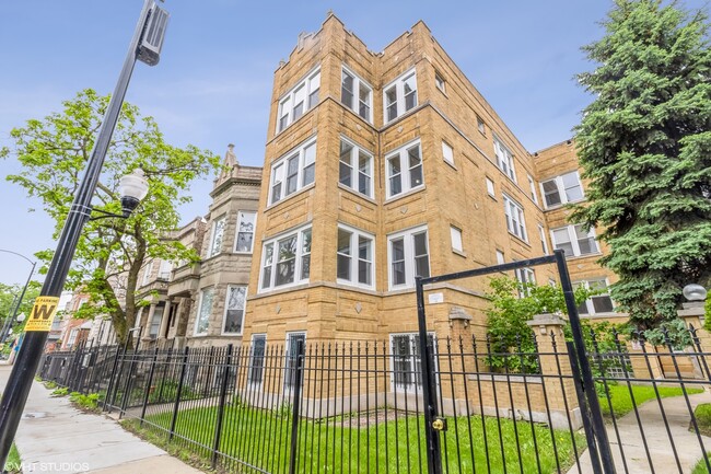 Photo - 1852 S Central Park Ave Apartment Unit 3E