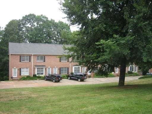 Building Photo - 1419 King Charles Dr Rental