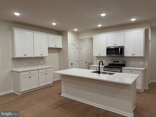 Building Photo - 344 Milton Stamp Dr