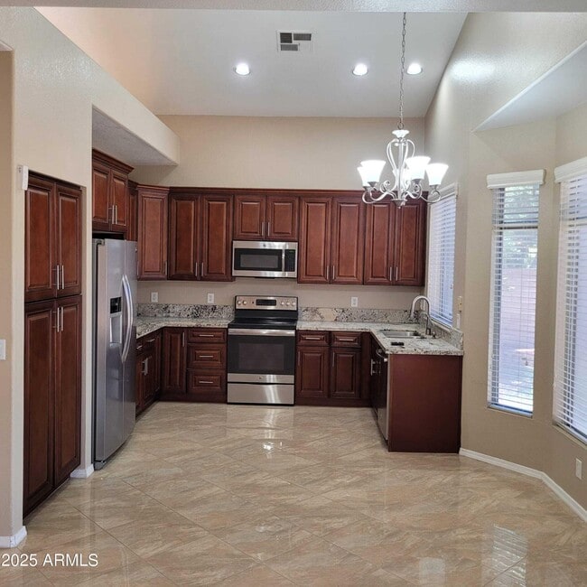 Photo - 832 N Benson Ln