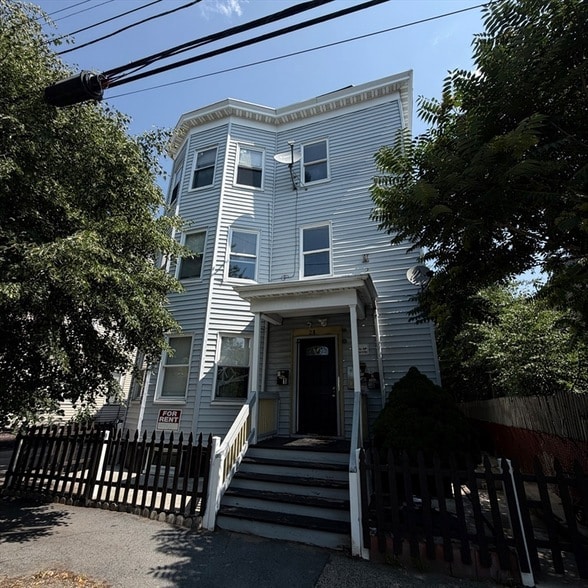 Building Photo - 28 Minot St Unit 3