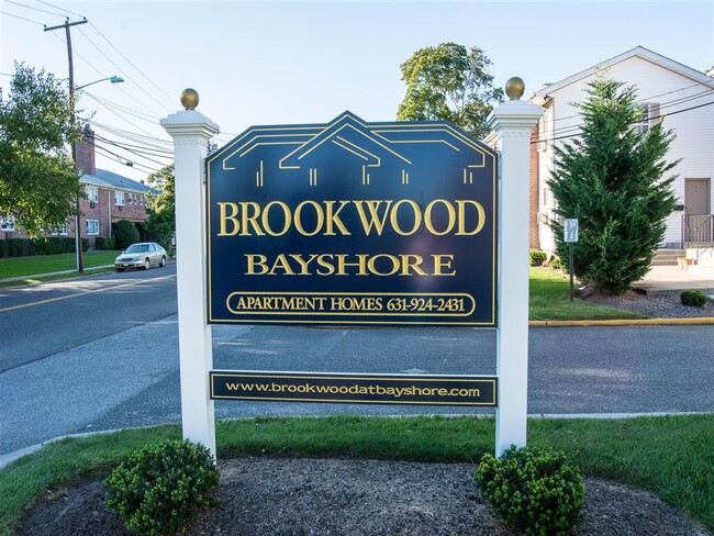 Brookwood at Bay Shore - Brookwood at Bay Shore Apartamentos