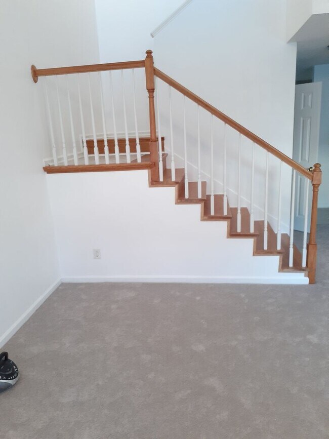 Photo - Spacious 3 bedroom 2 bath townhouse