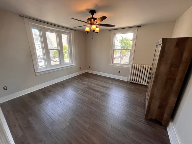 Photo - 124 Wellington St