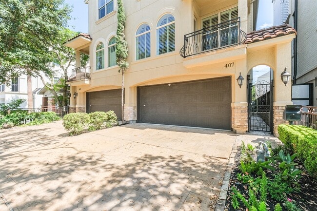 Photo - 407 W Bell St