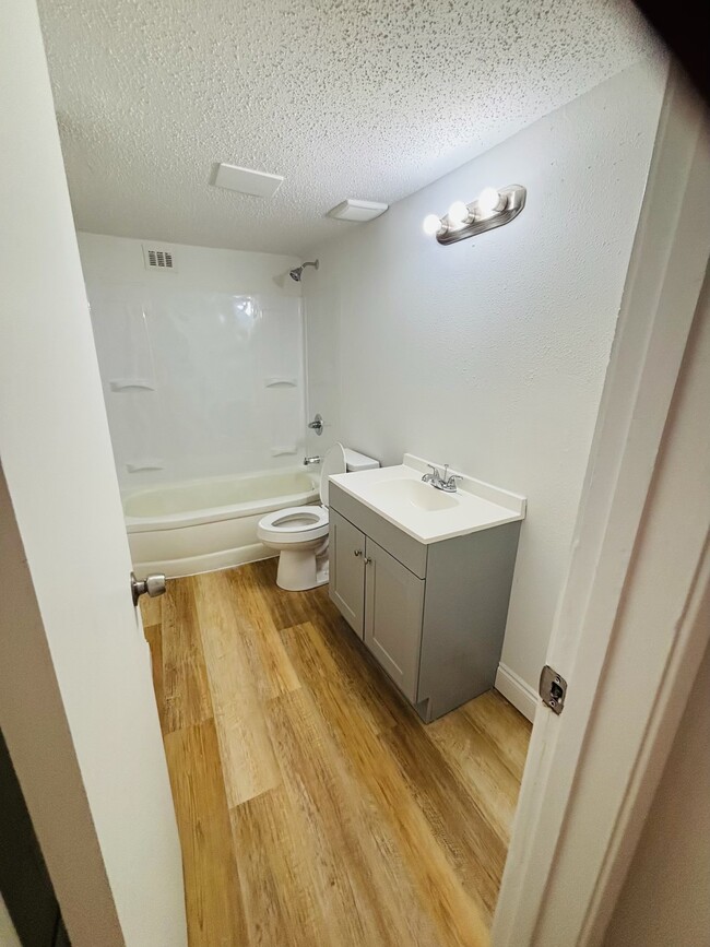 Photo - Riverside Apartments of Metairie
