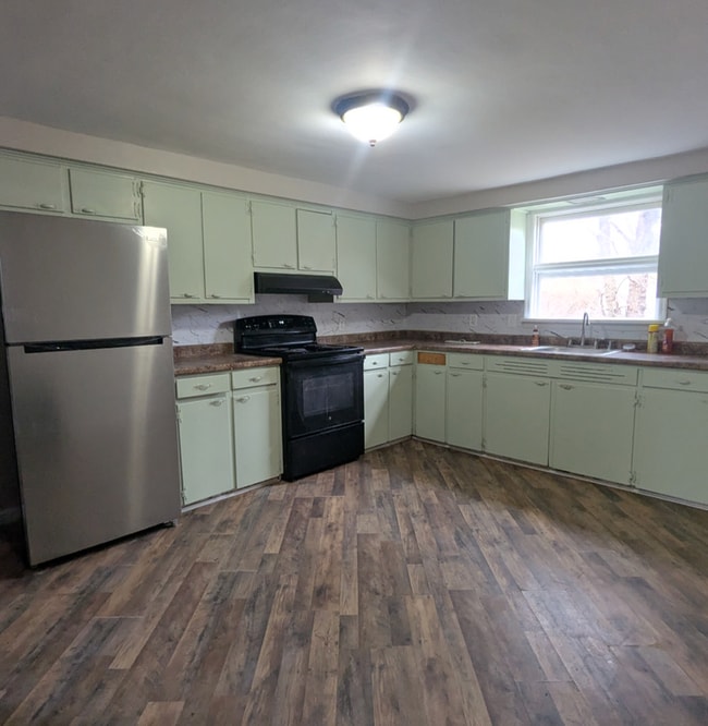 Photo - 714 Orchard St