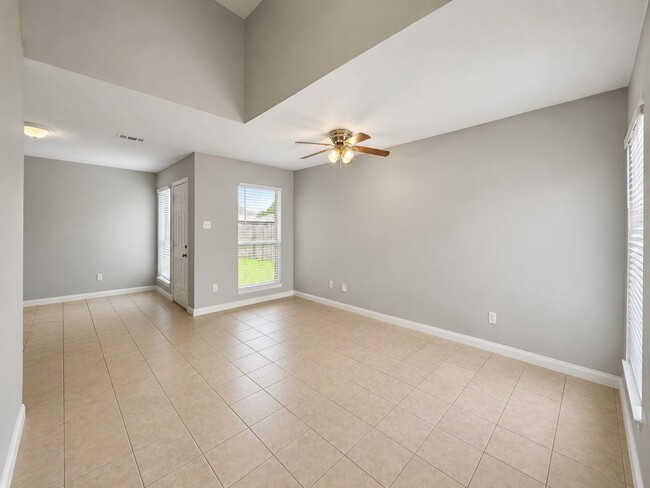 Photo - 432-434 Chestnut Lane Unit 434