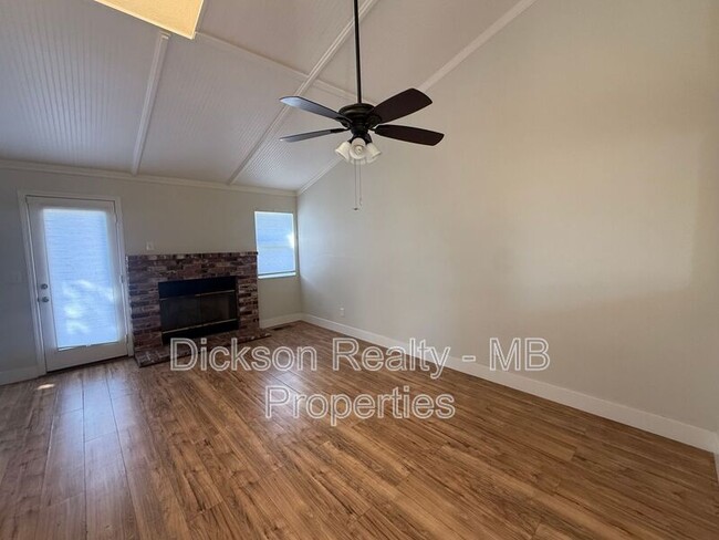 Photo - 994 Wheatland Ct