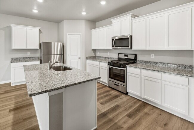 Photo - 923 Gianna Ave