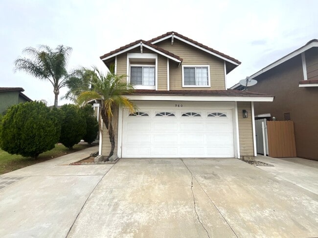 Photo - 3 bed, 2.5 bath located in Corona, CA!